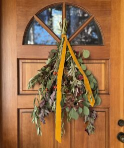 تاج گل طبیعی( گیاهان خشک، برگ‌های سبز و عناصر زینتی)